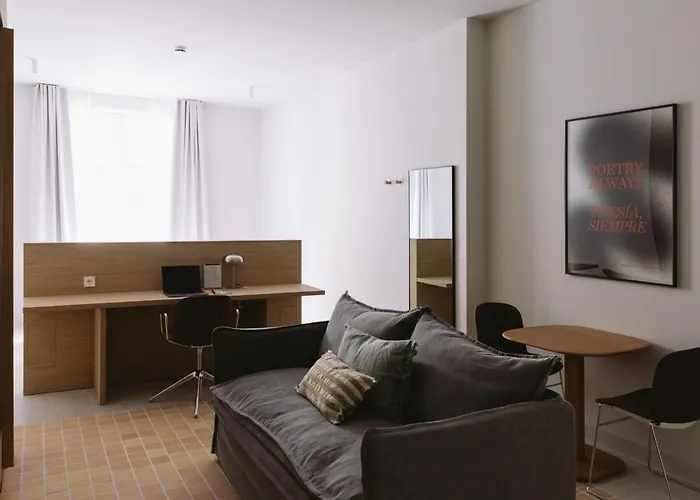 게스트하우스 Outsite 4*