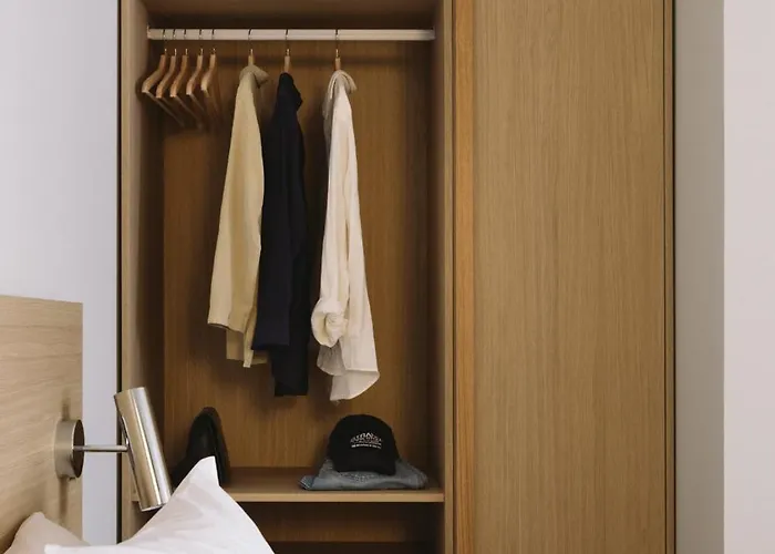 Outsite 게스트하우스 4*